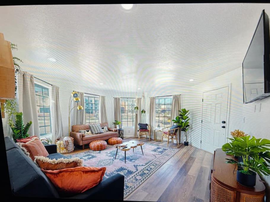 New Modern Boho Apt- Close To Yosemite Окхерст Экстерьер фото